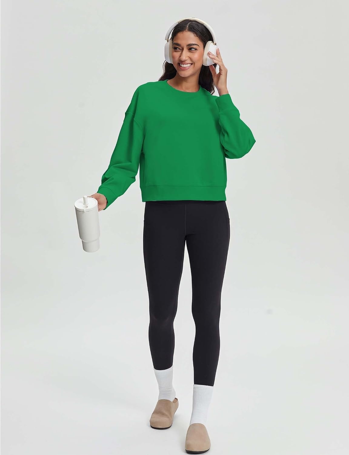 Stelle Cropped Sweatshirts for Women Cotton Long Sleeve Crop Tops Crewneck Pullover Oversized Sweater(Kelly Green)