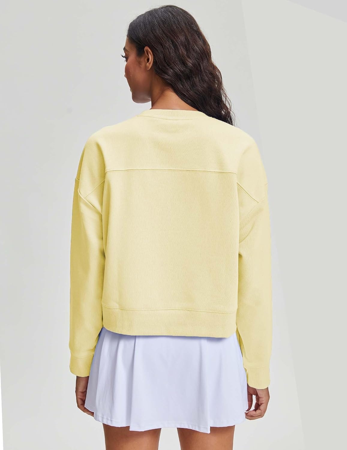 Stelle Women’s Cropped Crewneck Sweatshirt Relaxed Fit Casual Everyday | Soft lining, Ribbed cuffs, Lightweight warmth, Layering essential, Lounge, Travel, Streetwear(Pina Colada)