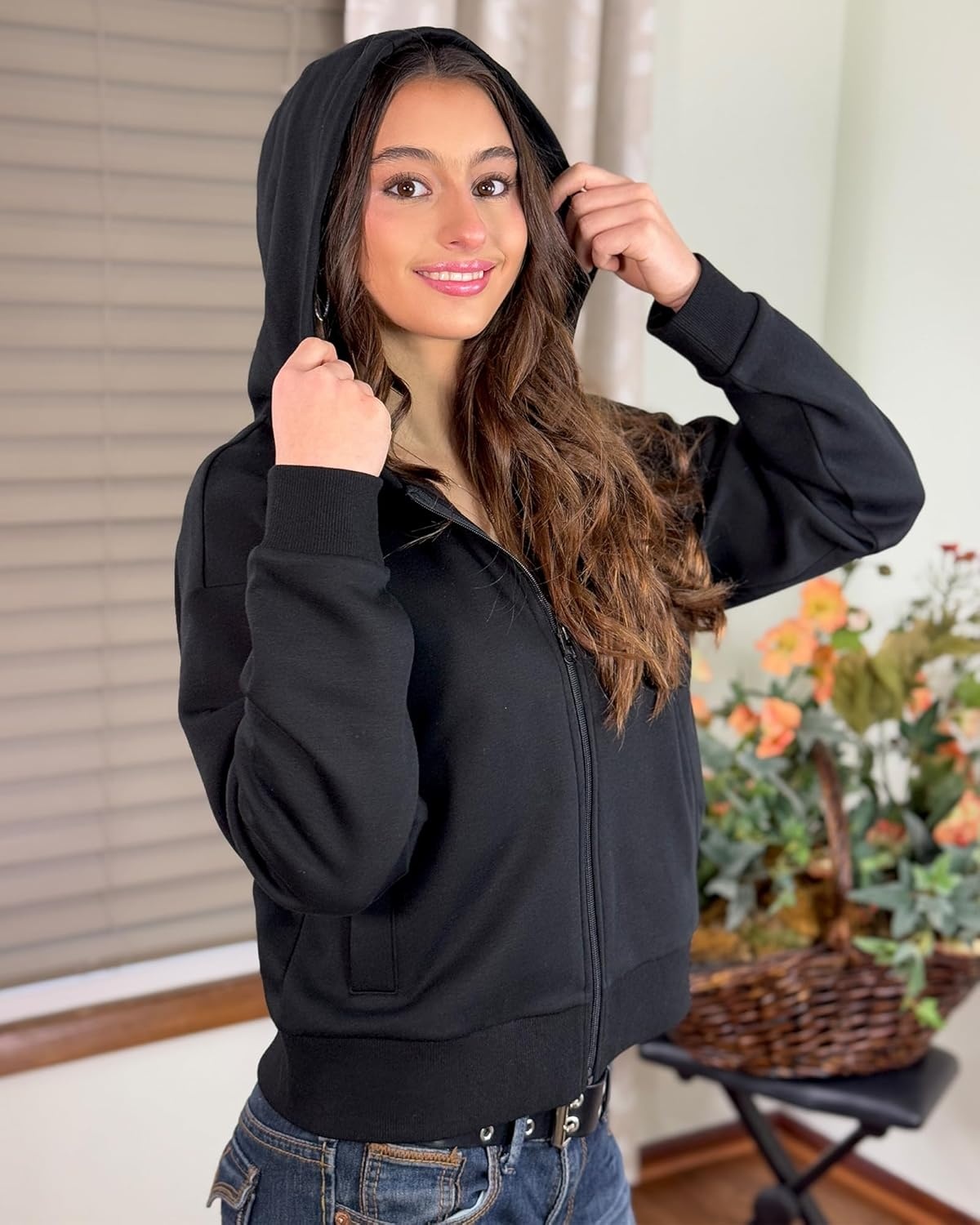 Stelle Zip Up Hoodies for Women Fleece Crop Jackets Long Sleeve Hooded Sweatshirts with Pockets Casual Coat(Black)