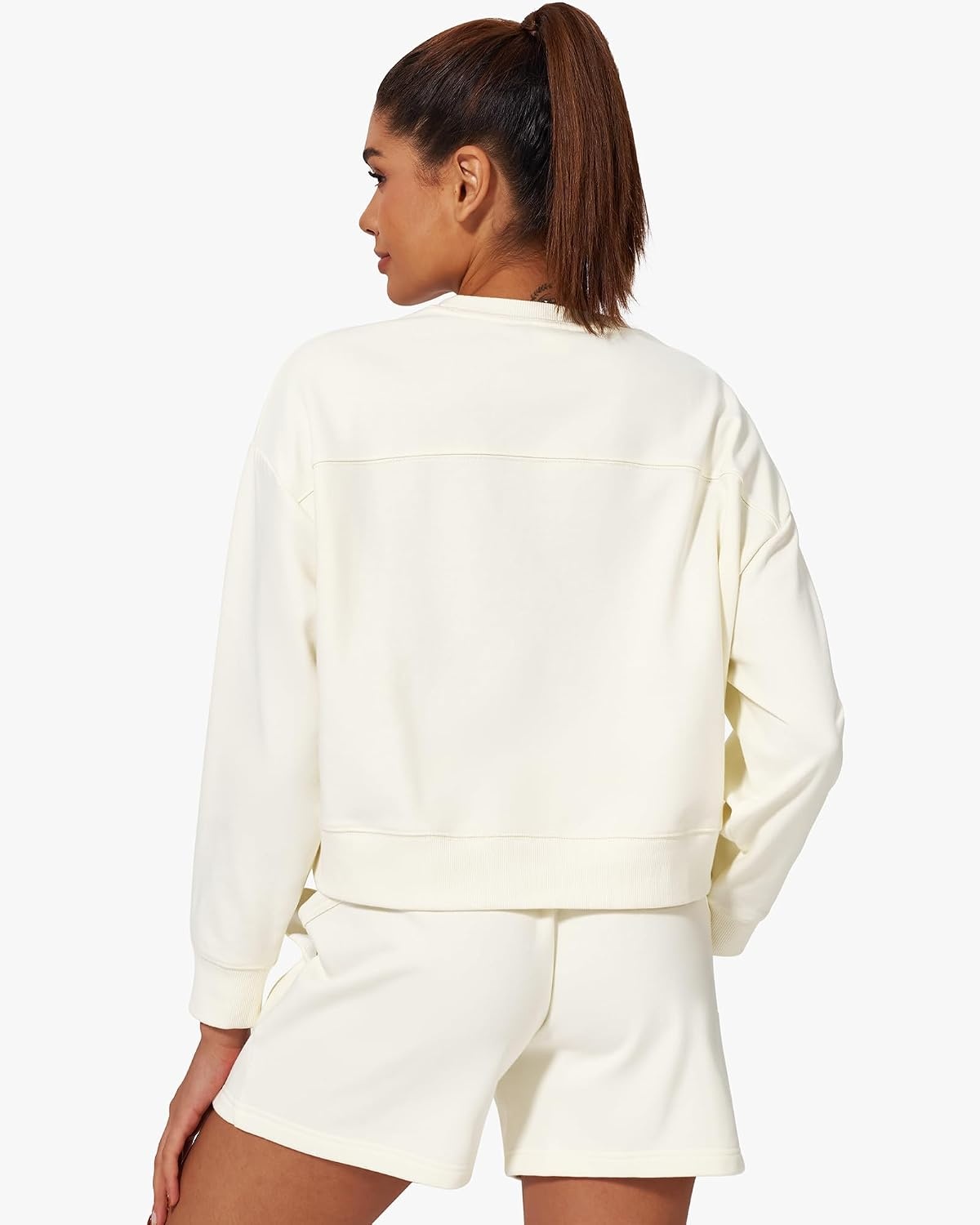 Stelle Cropped Sweatshirt for Women Crewneck Pullover Tops Oversized Long Sleeve Lightweight Casual Cotton Sweat Shirts(Off-white)