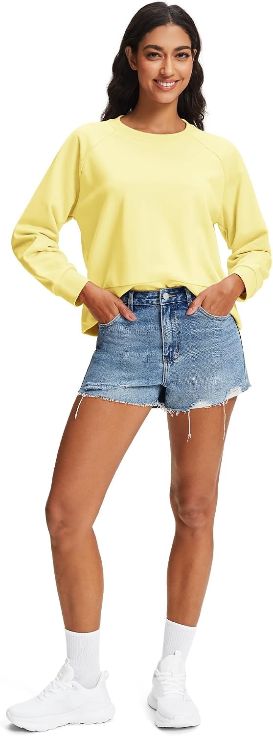 Stelle Women’s Raglan Crewneck Sweatshirt Relaxed Fit Casual Everyday | Soft fleece lining, Raglan sleeves, Ribbed cuffs, Layering essential, Lounge, Travel, Streetwear(A-pina Colada)