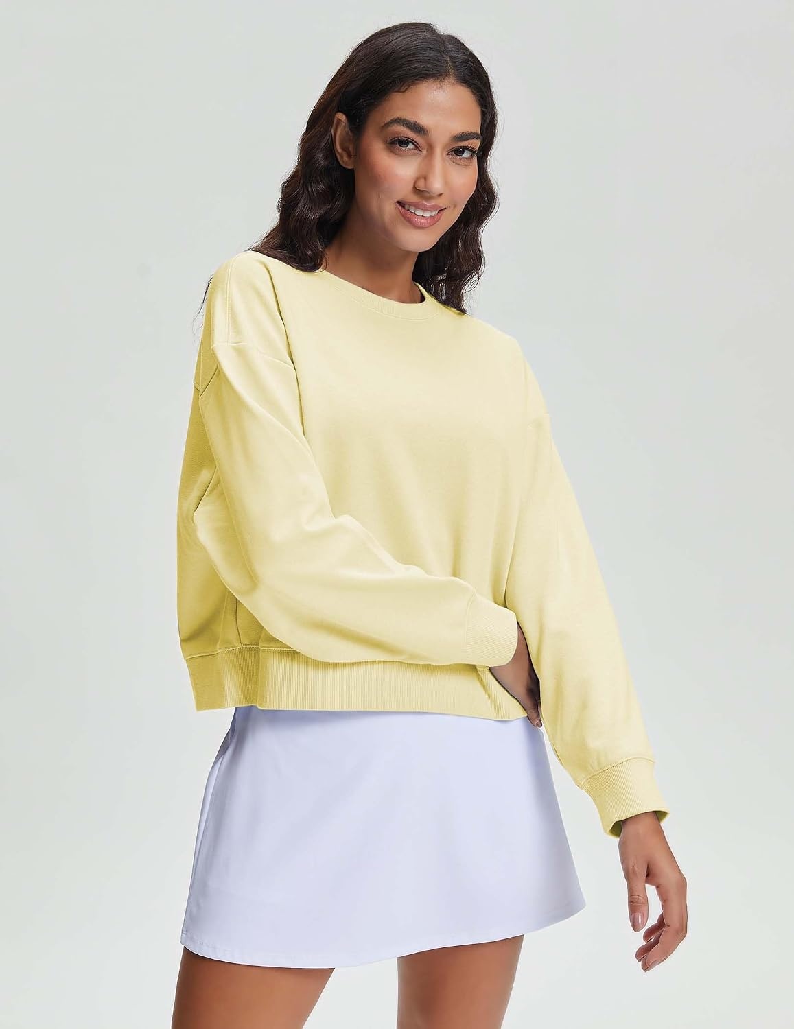 Stelle Cropped Sweatshirts for Women Cotton Long Sleeve Crop Tops Crewneck Pullover Oversized Sweater(Pina Colada)