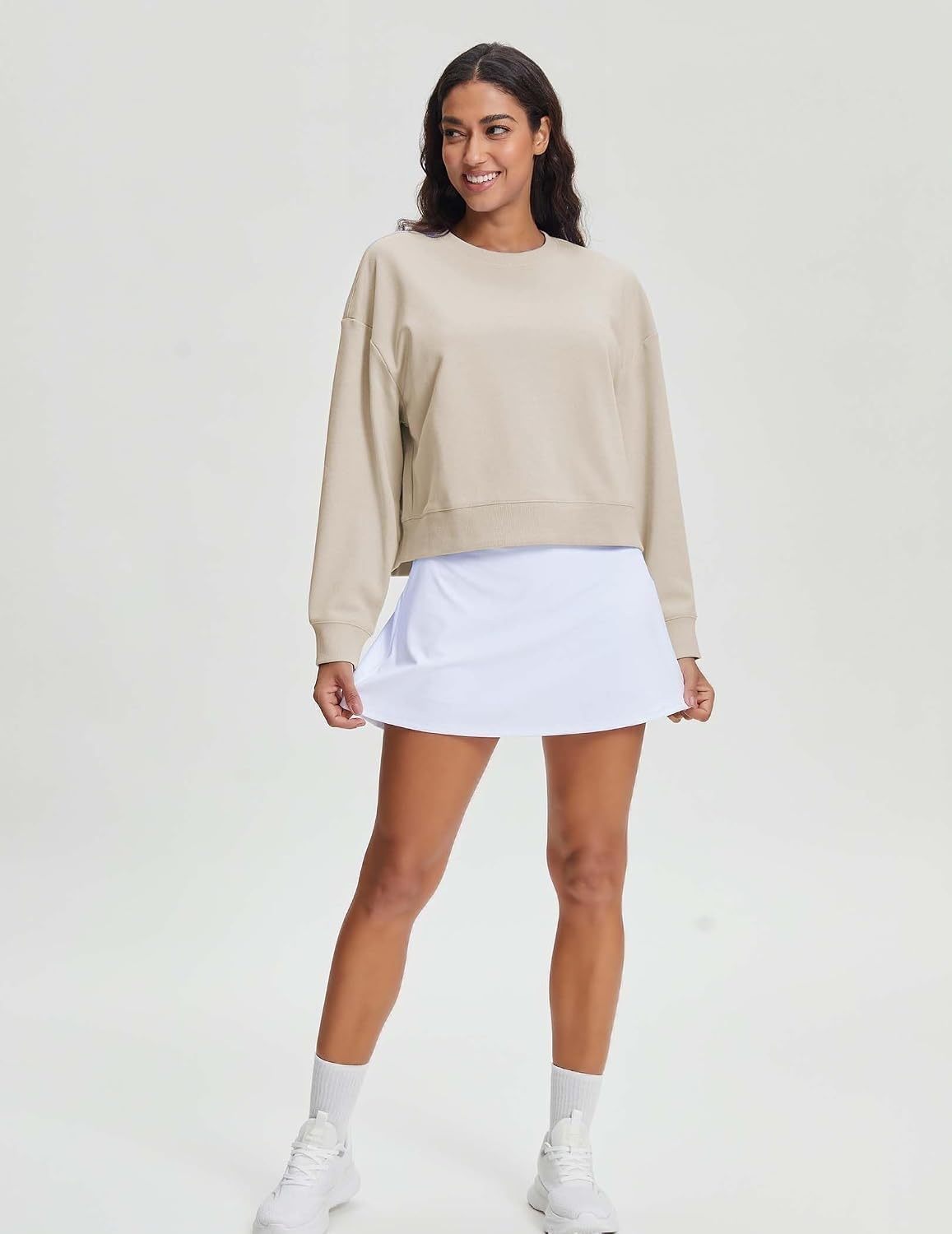 Stelle Cropped Sweatshirts for Women Cotton Long Sleeve Crop Tops Crewneck Pullover Oversized Sweater(White Beige)