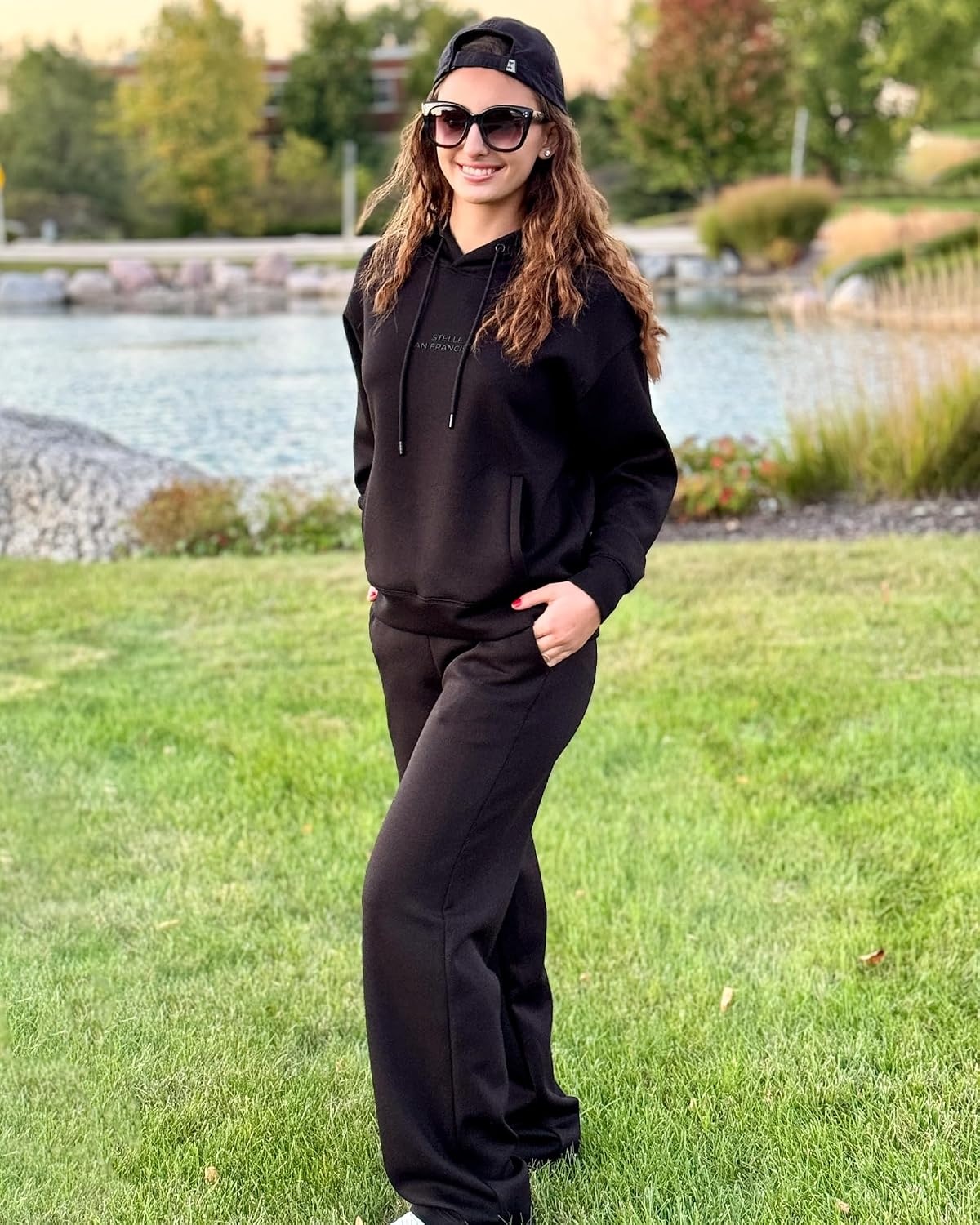 Stelle Sweat Suits for Womens 2 Piece Sweat Set Long Sleeve Hoodie Sweatsuits Sets Drawstring Sweatpants with Pockets(Black)