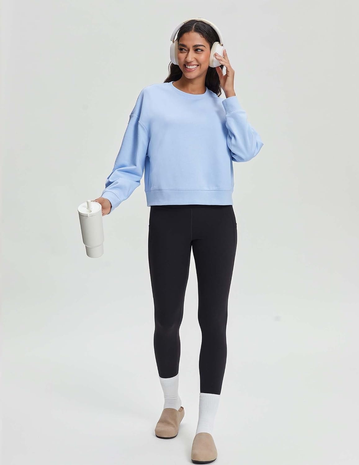 Stelle Cropped Sweatshirts for Women Cotton Long Sleeve Crop Tops Crewneck Pullover Oversized Sweater(Baby Blue)