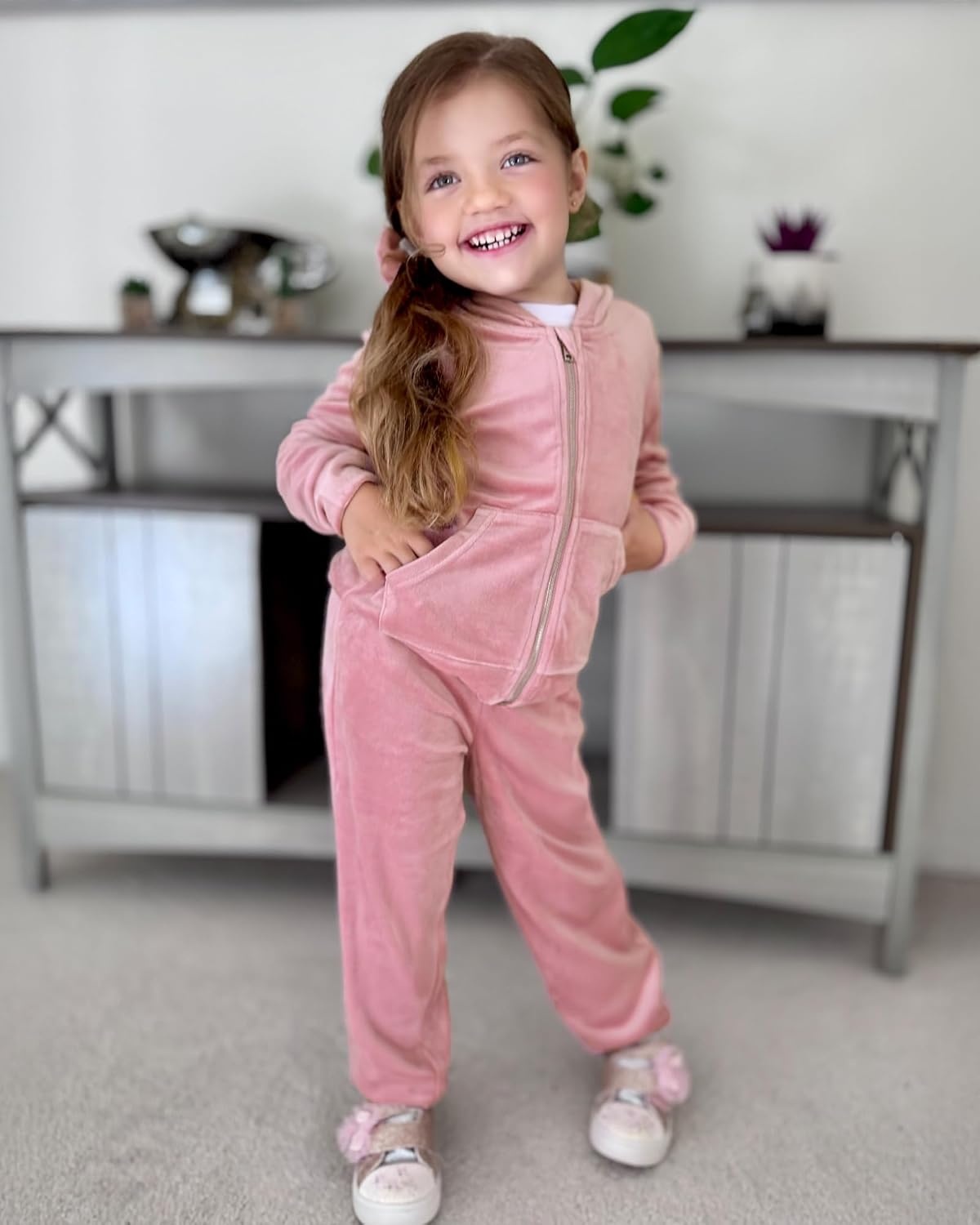 Stelle Girls Velour Tracksuits Zip Up Hoodies Joggers with Pockets 5-15 Y | Sweatshirt with Pockets,Chin Guard,Elastic Waist,Fall Winter Outfits,Holiday,Christmas,Toddler,Little Girl ,Tween,Teen,Preppy(Rose Clay)