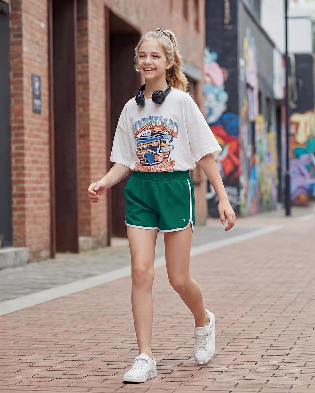 Stelle Girls Athletic Shorts with Pockets Quick Dry Running Shorts for Teen(Evergreen)
