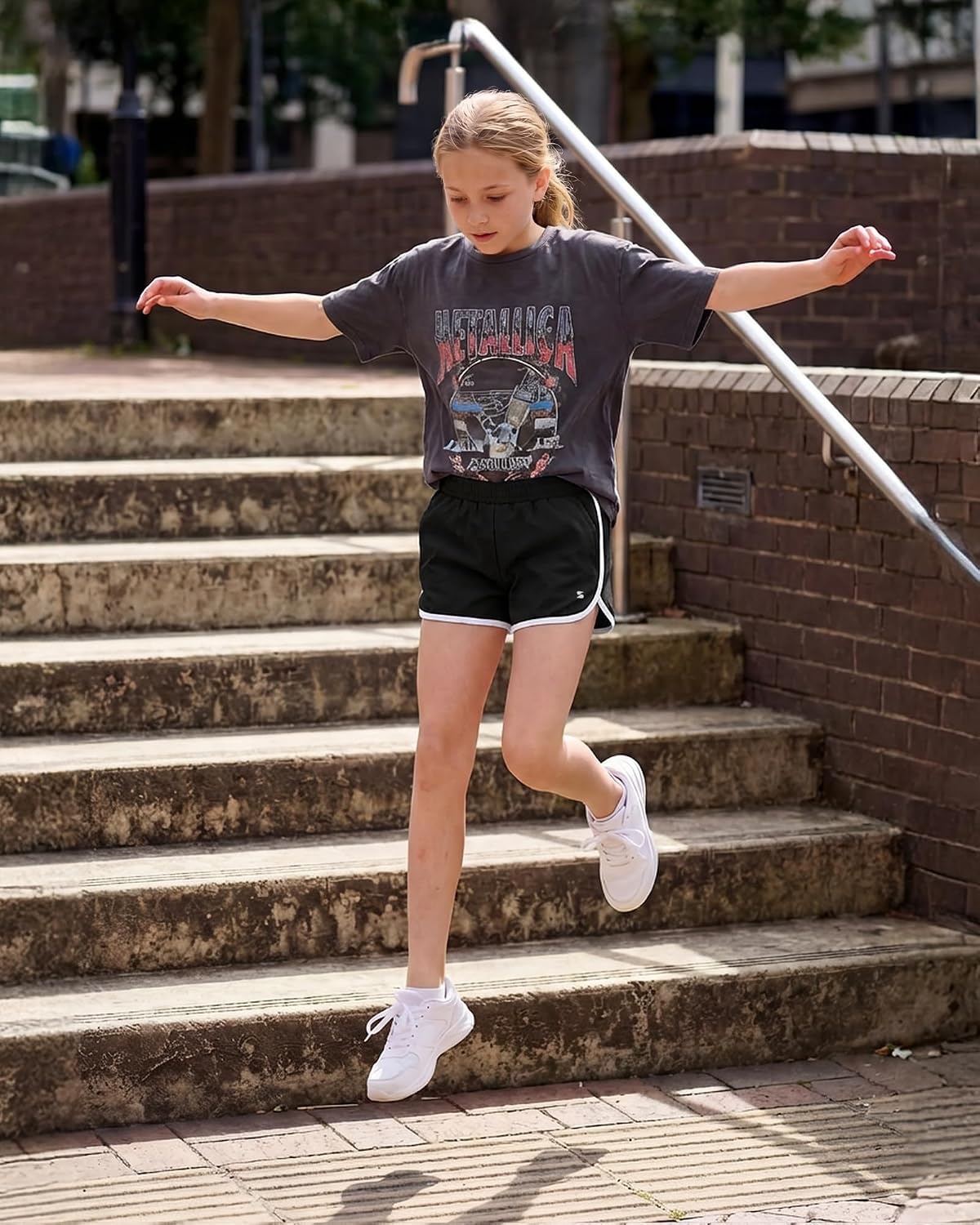 Stelle Girls Athletic Shorts with Pockets Quick Dry Running Shorts for Teen(Black)