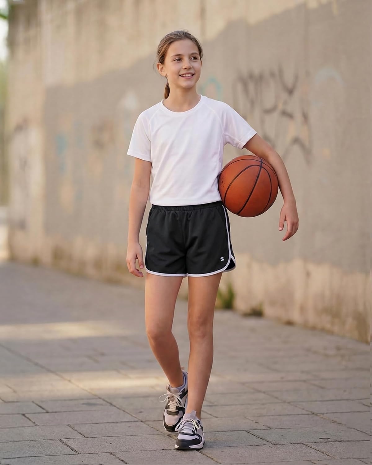 Stelle Girls Athletic Shorts with Pockets Quick Dry Running Shorts for Teen(Black)