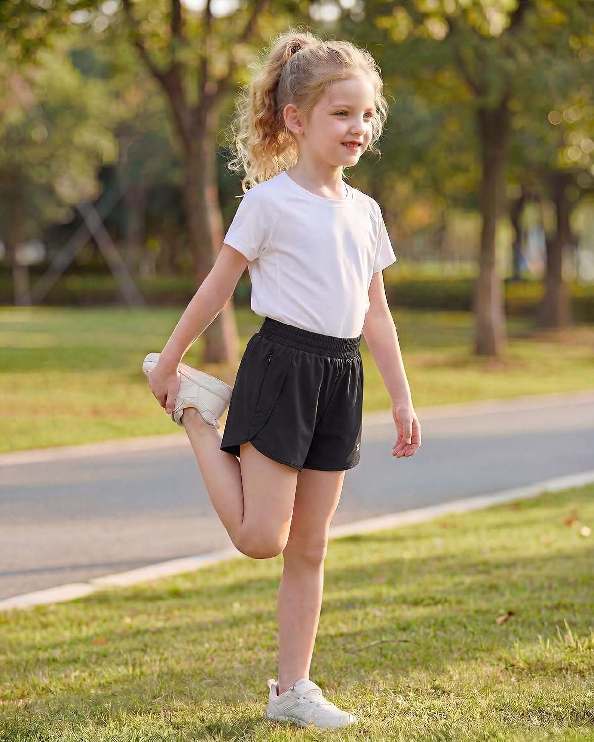 Stelle Girl Athletic Shorts with Zipper Pockets Elastic Waist Running Short(Black)
