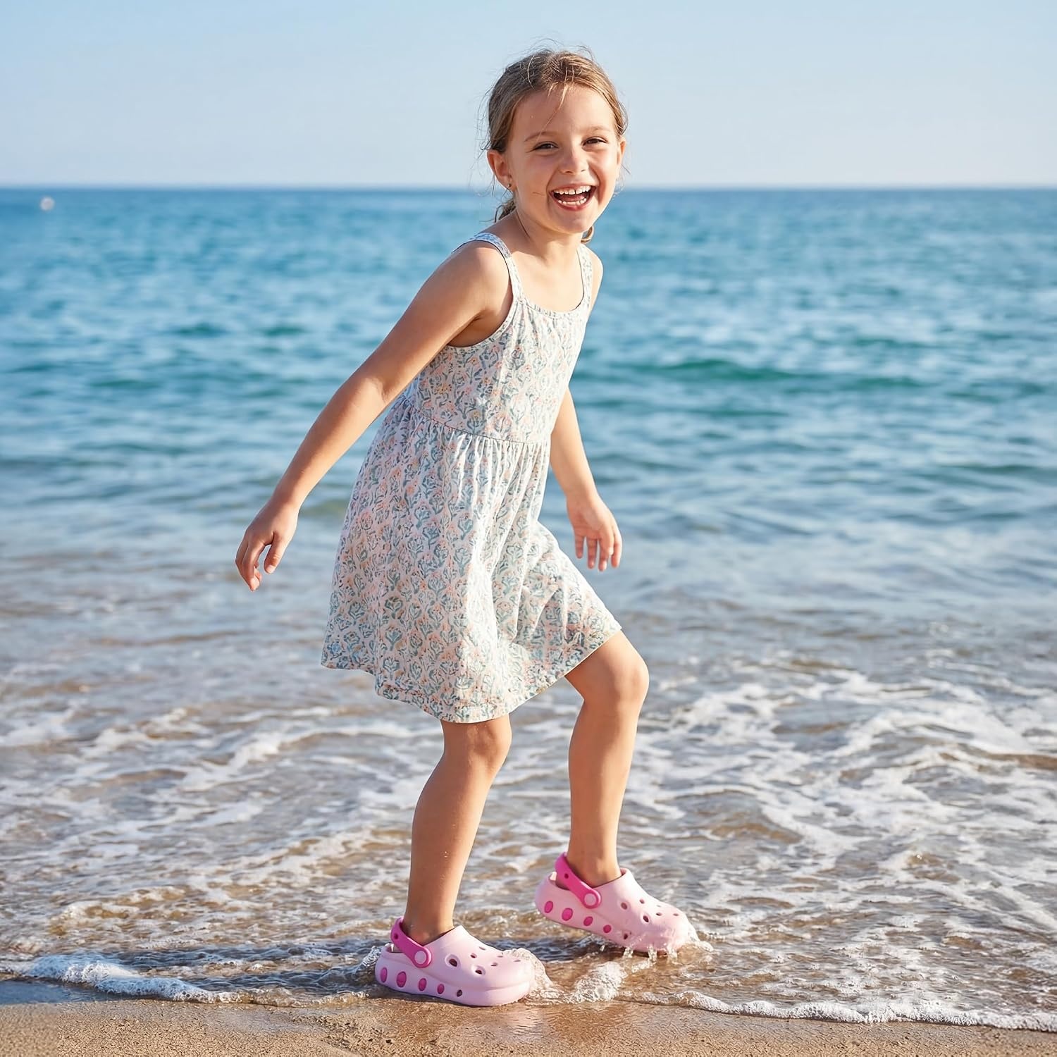 Stelle Garden Clogs for Girls Boys Slip on Sandals Kids Water Shoes Classic Slides Slippers Beach Indoor Outdoor(Little Kids/Big Kids)(Strawberry Milkshake)