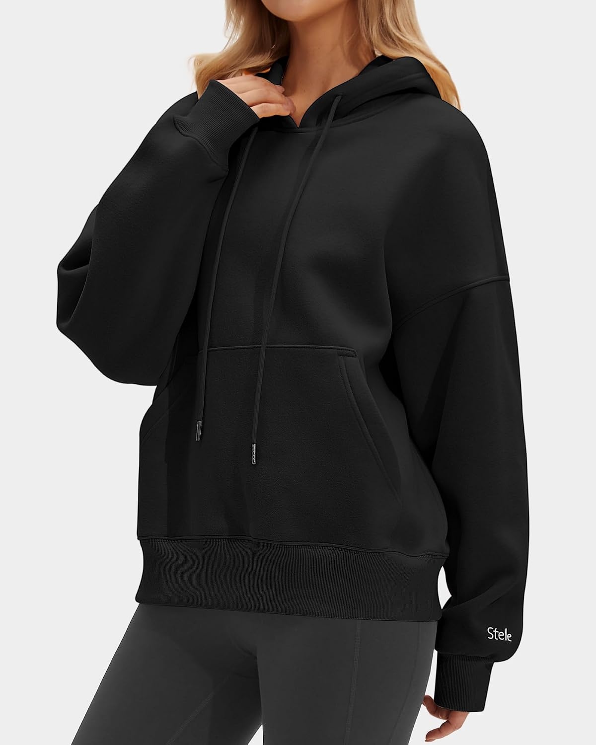 STELLE Womens Oversized Hoodies Fleece Sweatshirts Fall Fashion 2026 Pullover Sweaters Winter Clothes(Black)