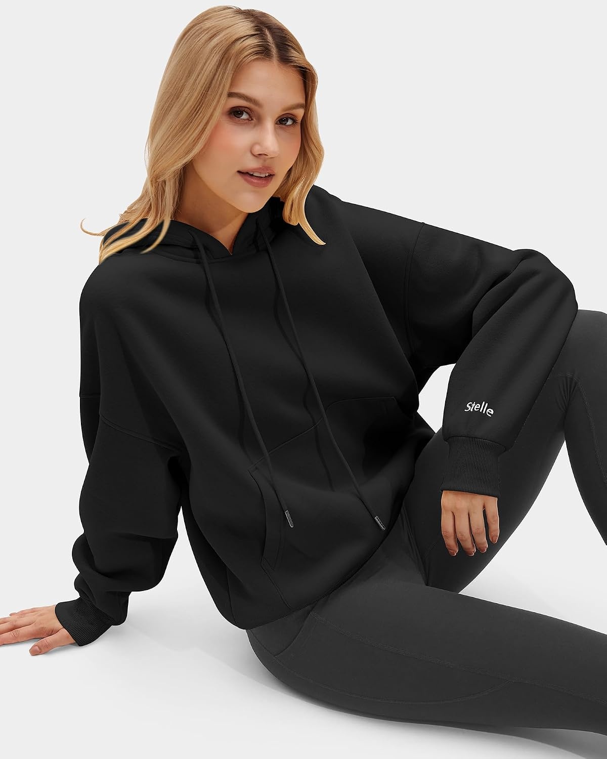 STELLE Womens Oversized Hoodies Fleece Sweatshirts Fall Fashion 2026 Pullover Sweaters Winter Clothes(Black)