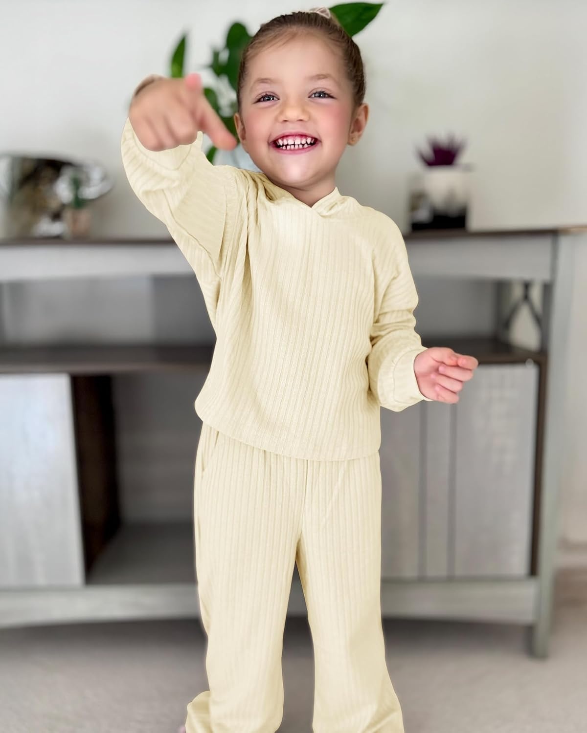 Stelle Girls Clothes 2 Piece Fall Outfits Lounge Set Long Sleeve Pullover Hoodie Wide Leg Sweatpants Teen Ribbed Tracksuit(Creme)