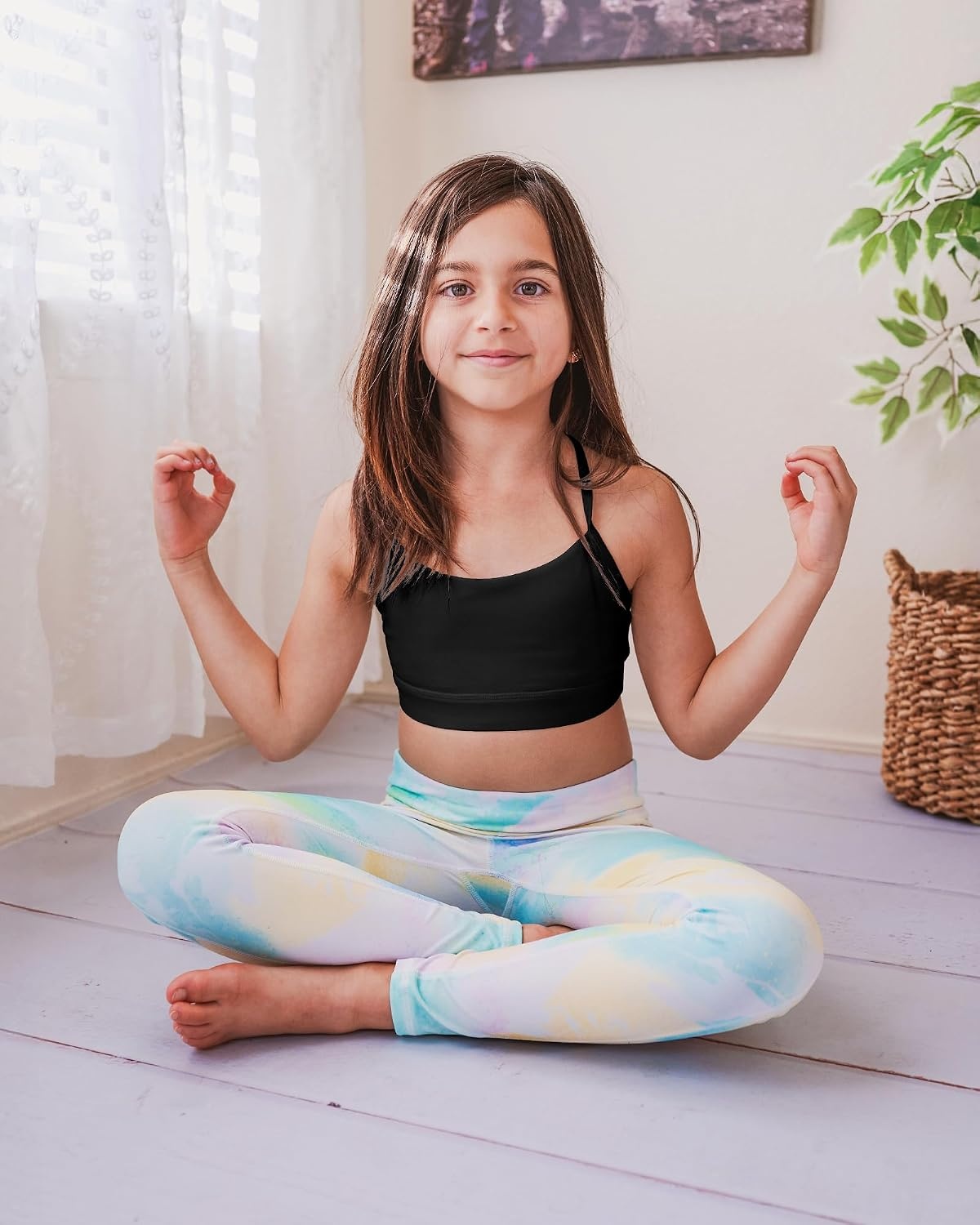 Stelle Girls Sports Bra Training Bra Spaghetti Strap Y Back Bra Yoga Crop Top for Teens Kids(Black)