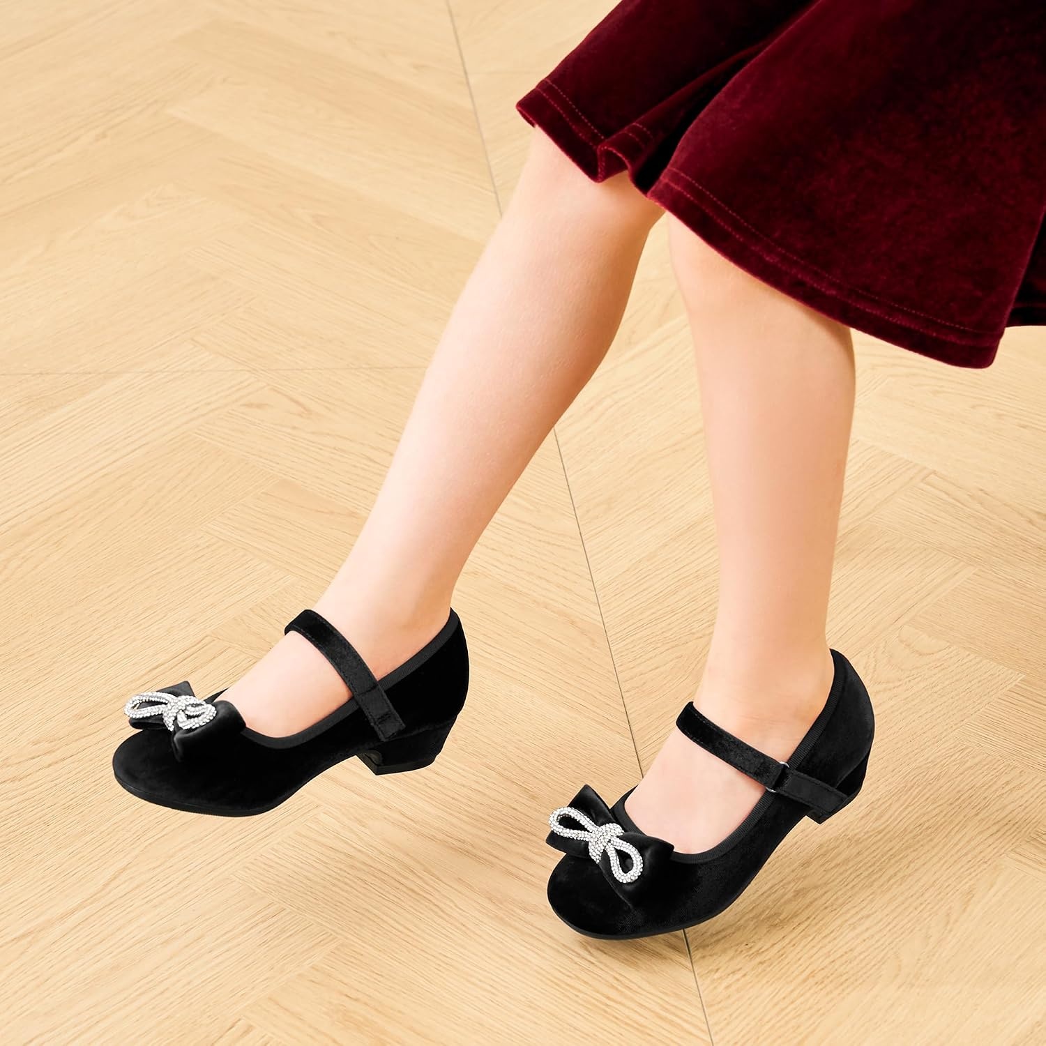 Stelle Dress Shoes for Girls Rhinestone Bow Low Heels for Wedding Party(Black(velvet))